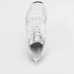 530