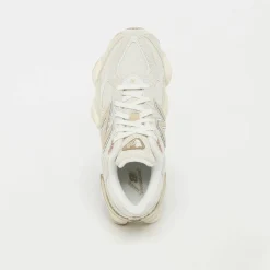 9060