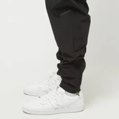 Active Stretch Woven Slim Pant