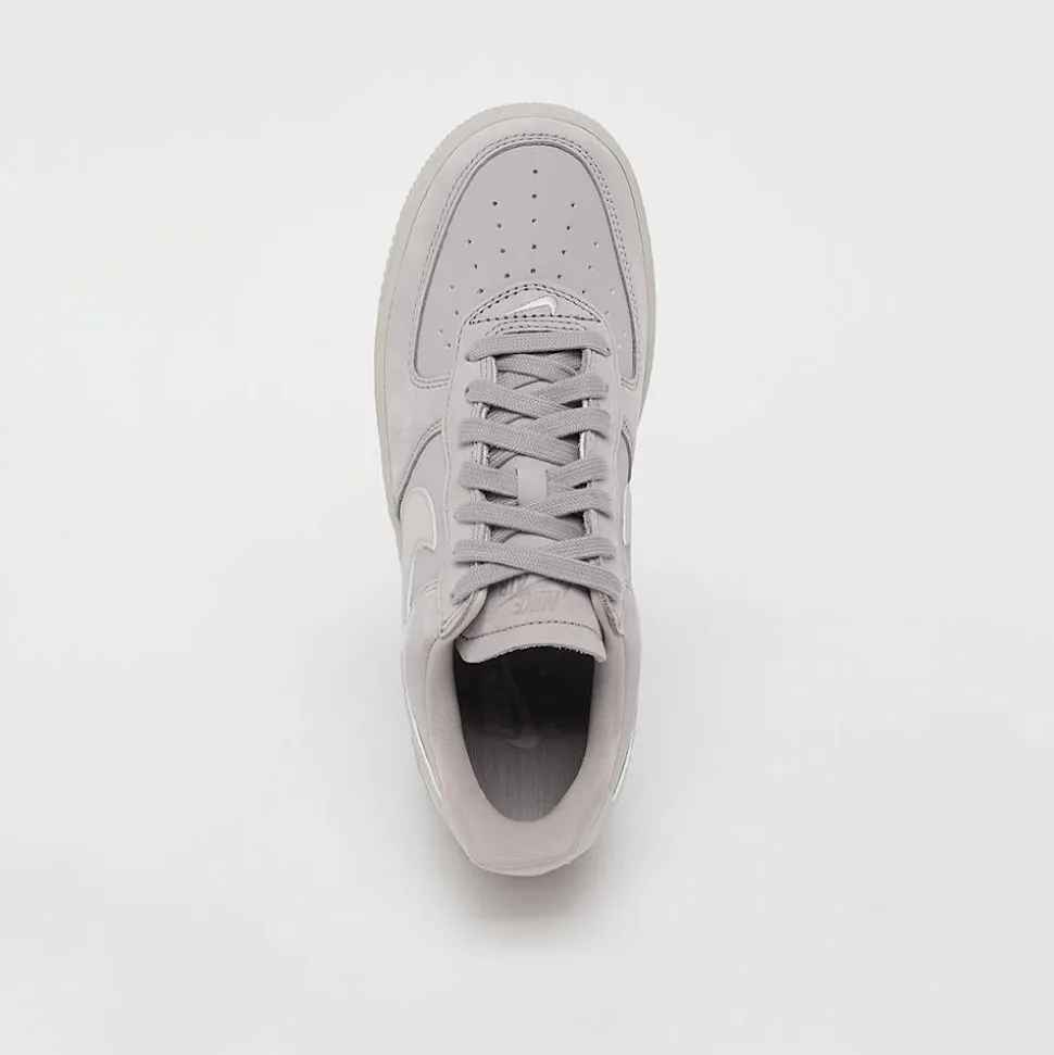 Air Force 1 Retro Premium