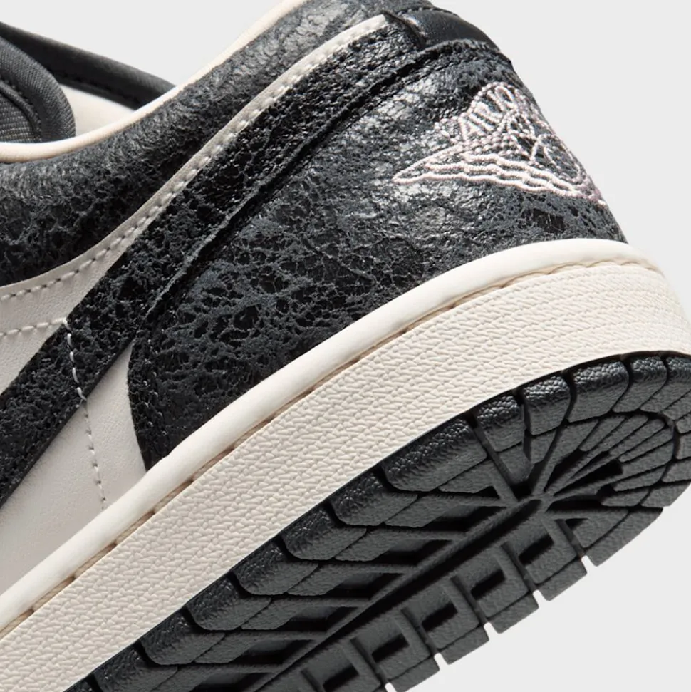 Air Jordan 1 Low SE
