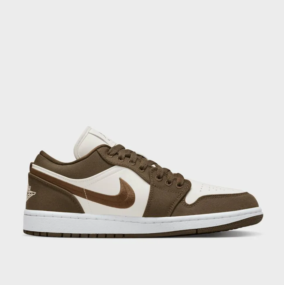 Air Jordan 1 Low SE
