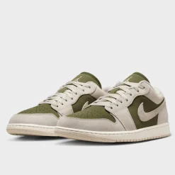 Air Jordan 1 Low SE