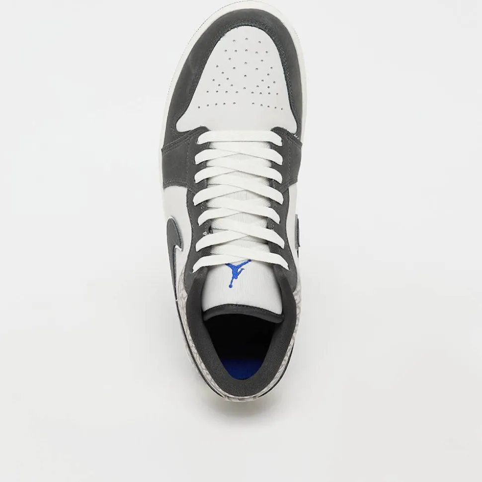 Air Jordan 1 Low SE V2