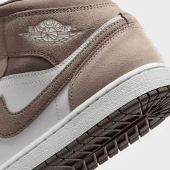 Air Jordan 1 Mid
