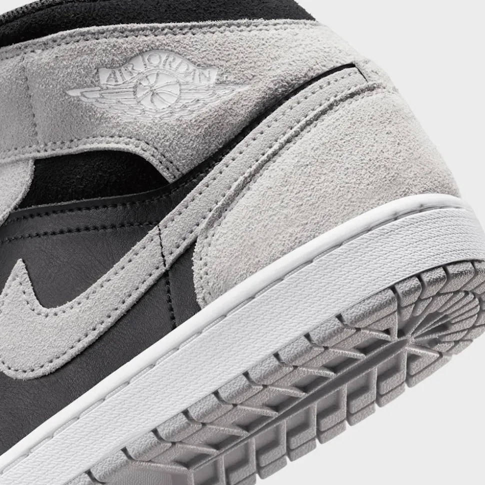 Air Jordan 1 Mid