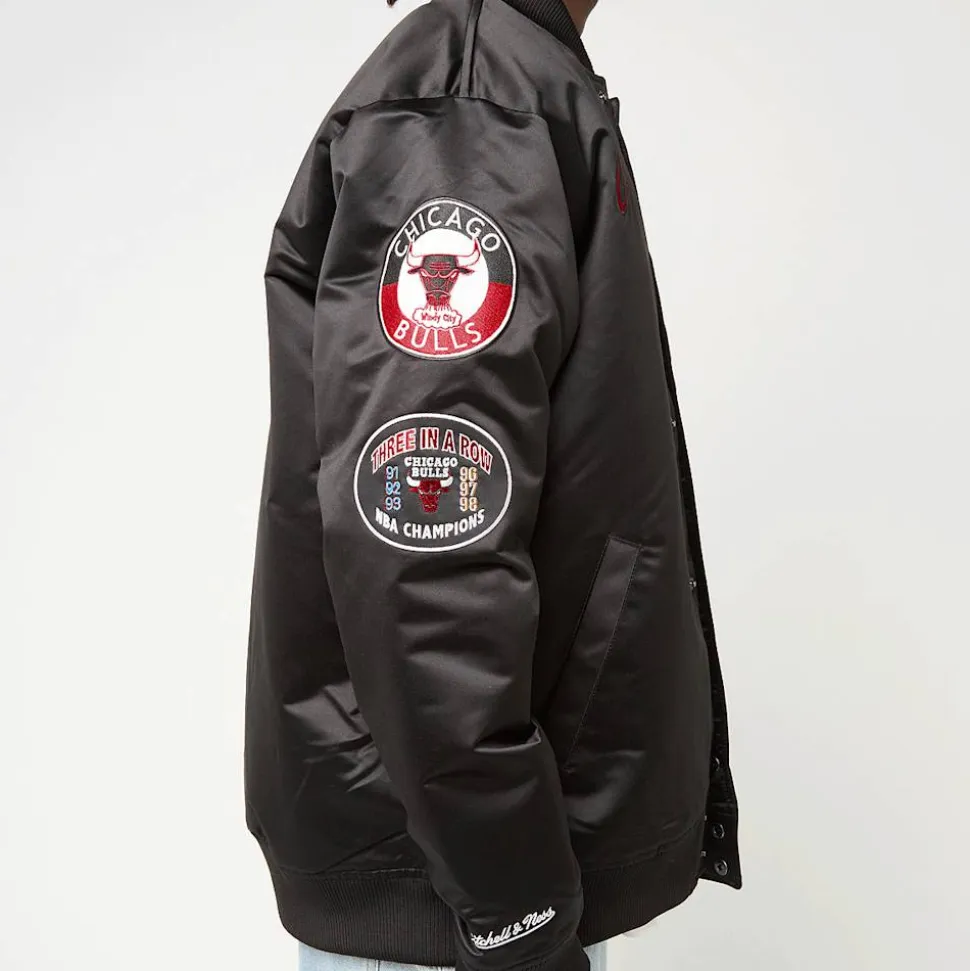 Black Out Satin Jacket Chicago Bulls