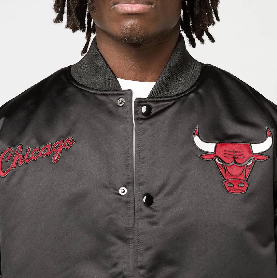 Black Out Satin Jacket Chicago Bulls