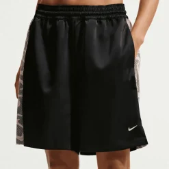 Chill Woven Lace Short