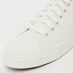 Chuck Taylor Throwback