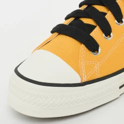 Chuck Taylor Throwback