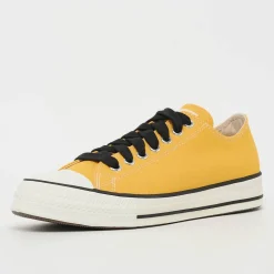 Chuck Taylor Throwback
