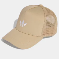 Curved Trucker