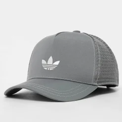 Curved Trucker