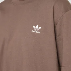 Essential Tee