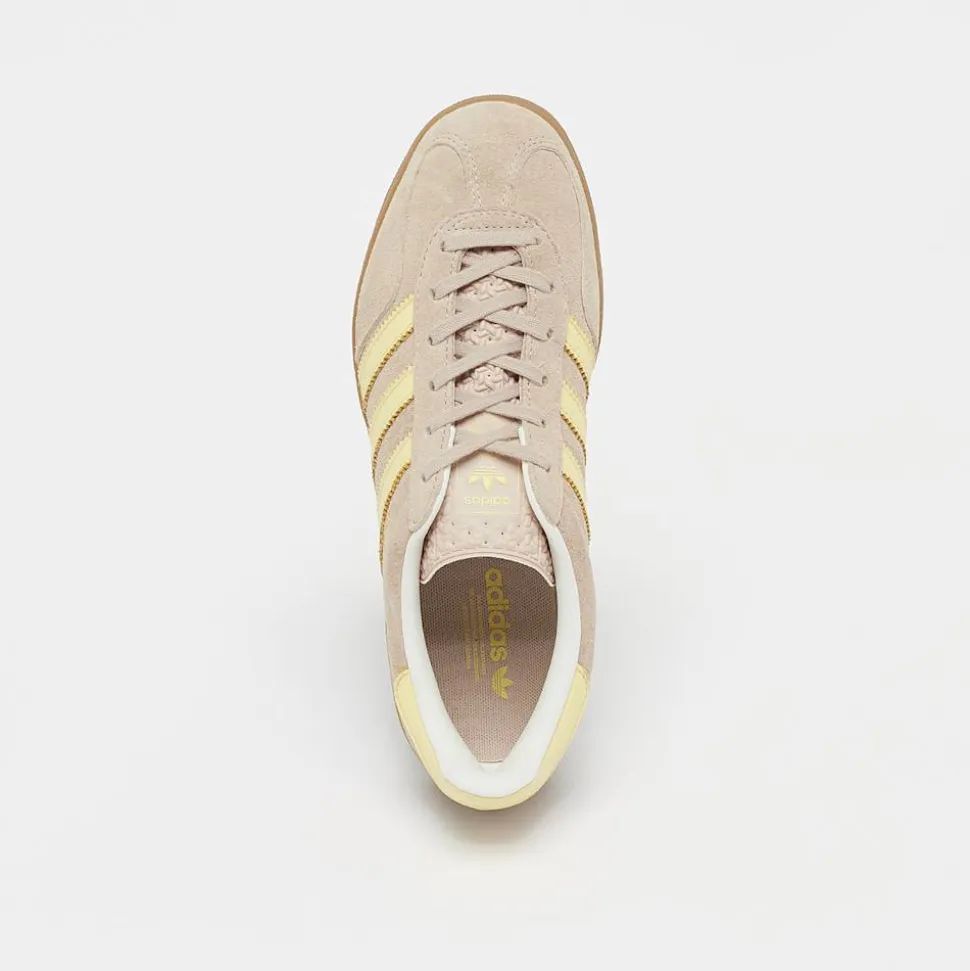 Gazelle Indoor