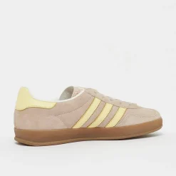 Gazelle Indoor
