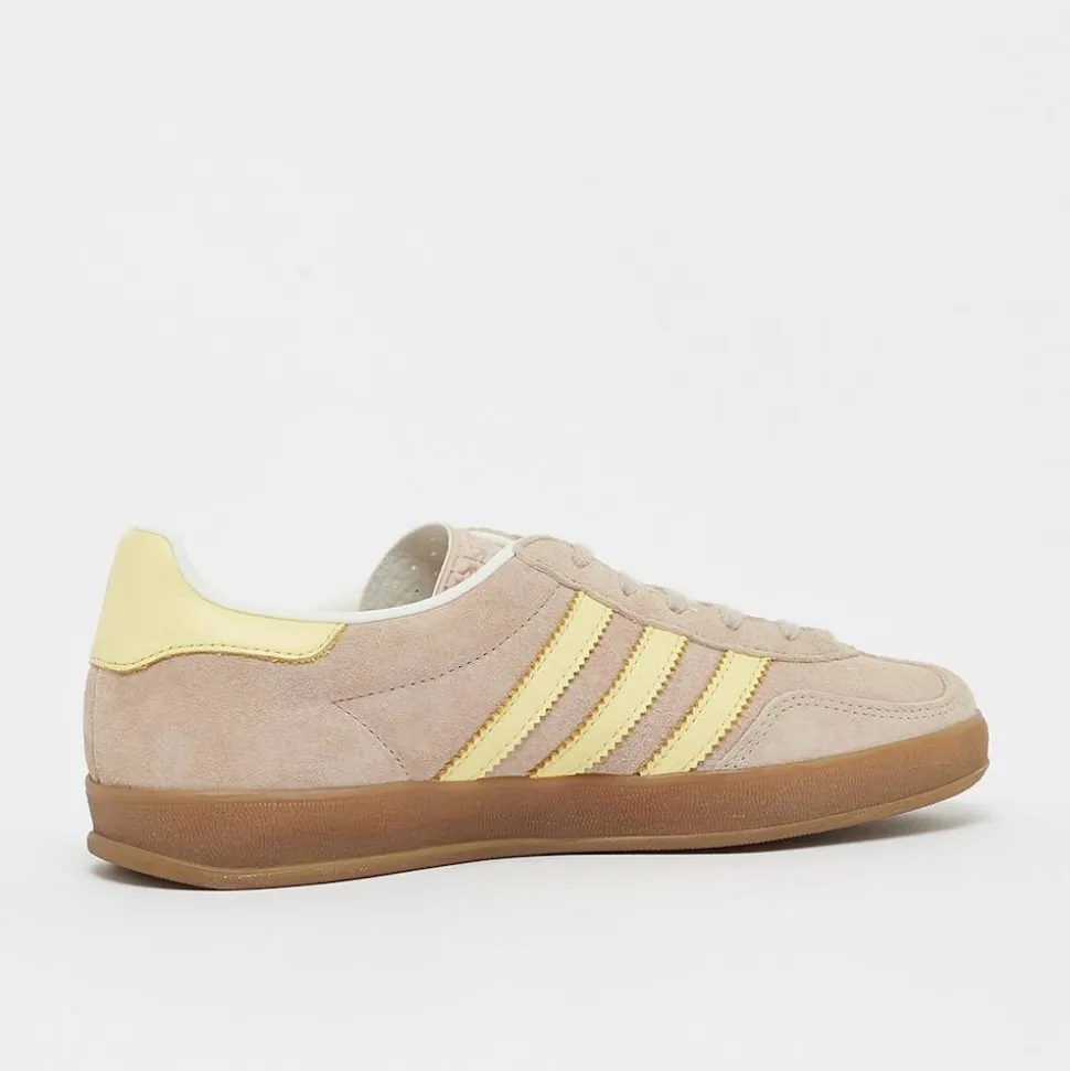 Gazelle Indoor