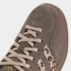 Gazelle Indoor