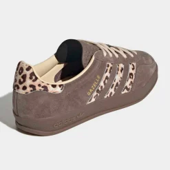 Gazelle Indoor