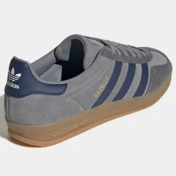 Gazelle Indoor