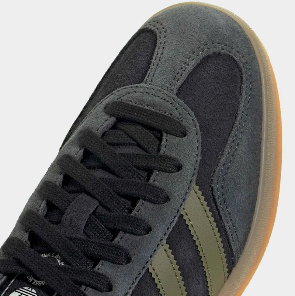Gazelle Indoor