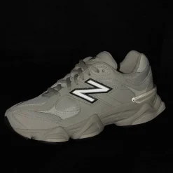 9060 (GS)