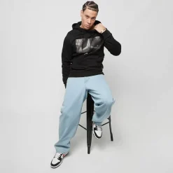Hooded-Sweatshirt Pray