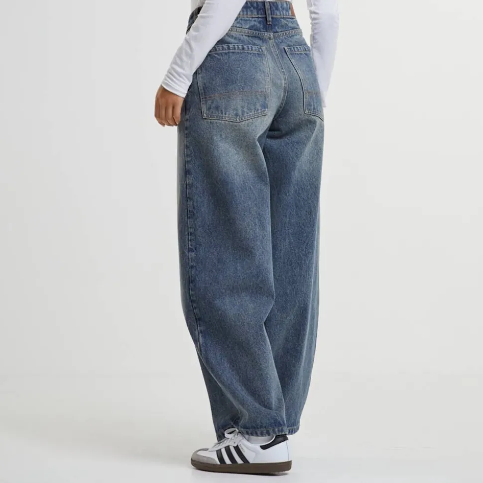 Ladies Tapered Baggy Jeans