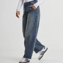 Ladies Tapered Baggy Jeans