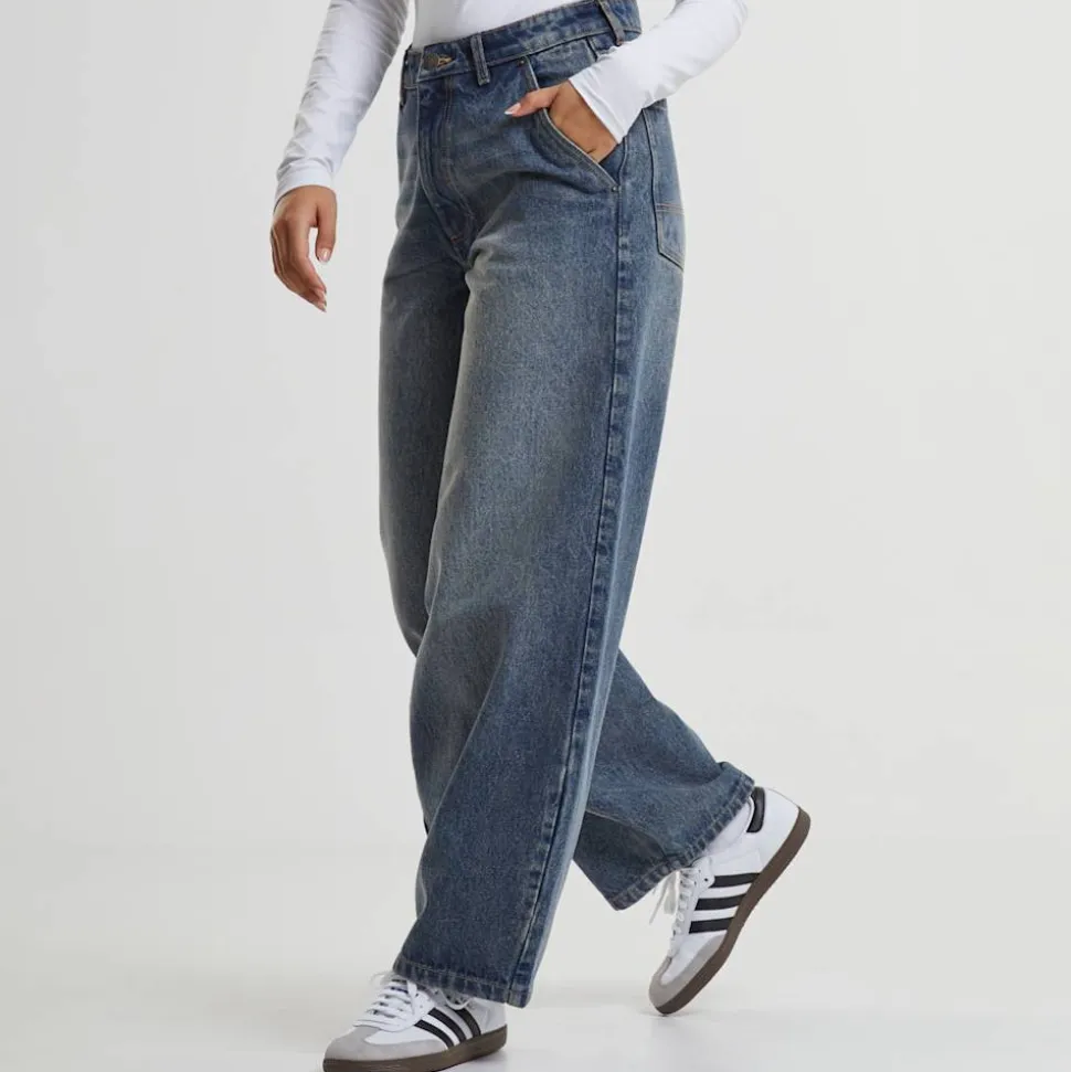 Ladies Tapered Baggy Jeans
