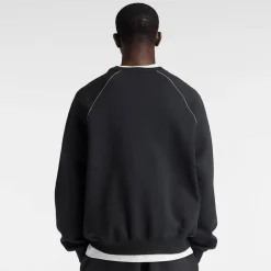 Linear Graphic Fleece Crew