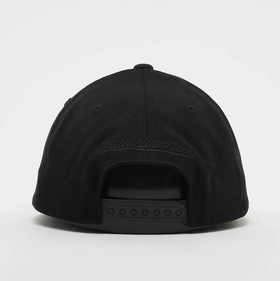 NBA Classic Red Tonal Snapback Los Angeles Lakers