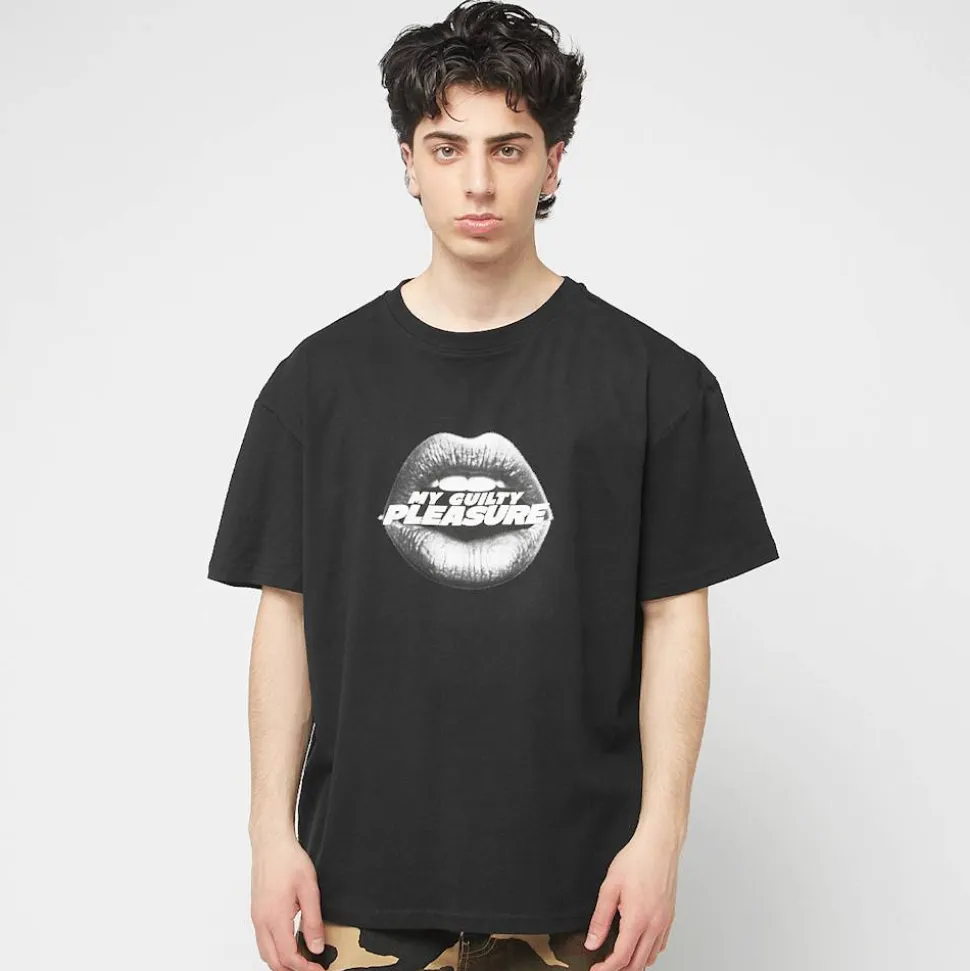 Off My Lips Oversize Tee