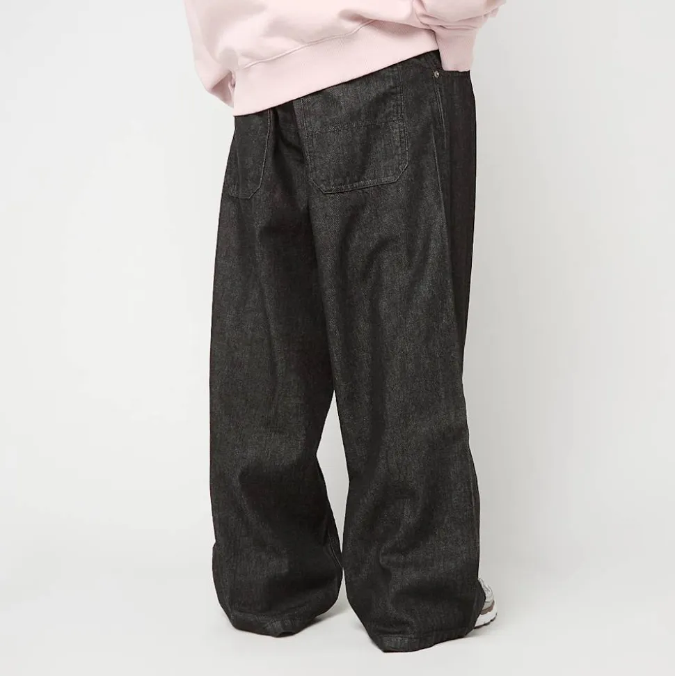 Pleated Jeans With Long Pocket