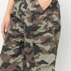 Signature Camo Cargo Baggy Shorts
