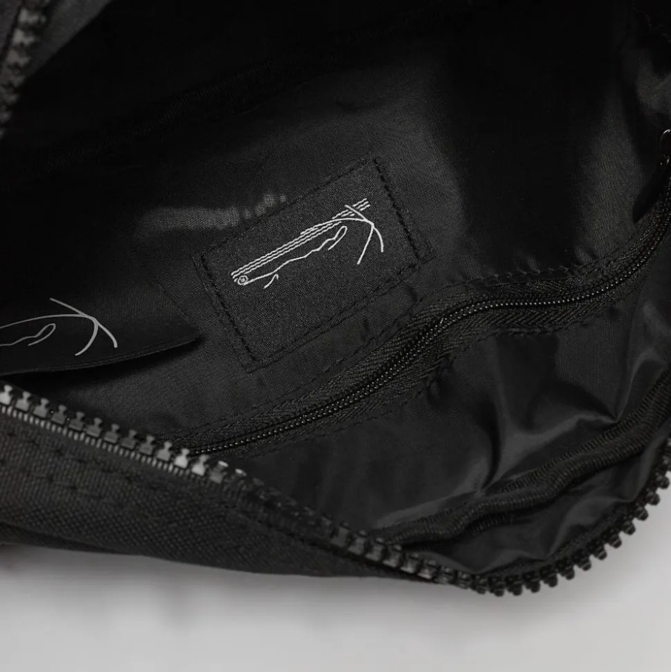 Signature Essential Hip Bag