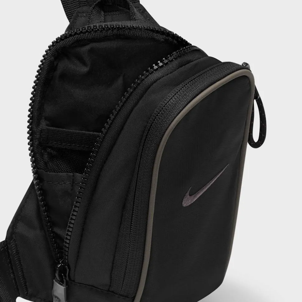 Sportswear Essentials Crossbody Bag