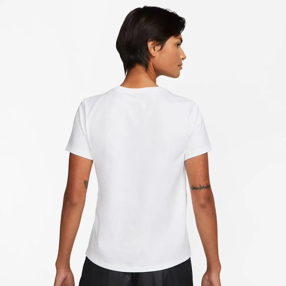 Sportswear Essentials Logo T-Shirt