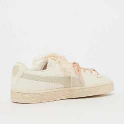 Suede Bloom