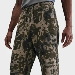 Tech Fleece Open-Hem Camo Pants