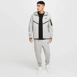 Tech Fleece Windrunner