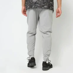 Tenacity Stretch Woven Pant