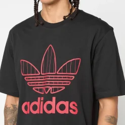 Trefoil Tee