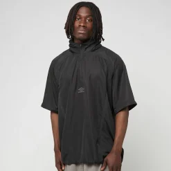 Zip Off Sleeve Wind Jacket