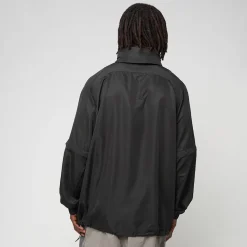 Zip Off Sleeve Wind Jacket